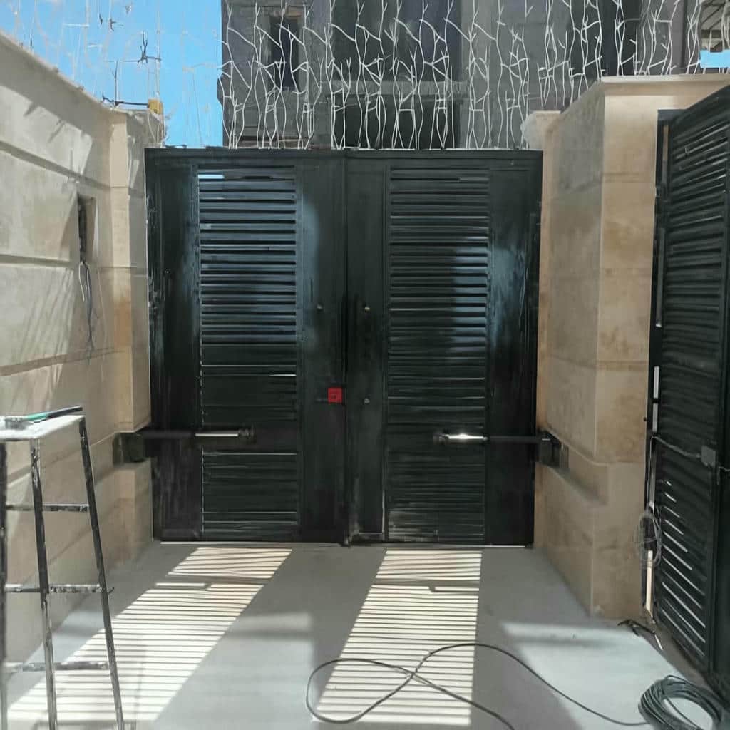 جک درب ویلایی با رنگ بدنه اختصاصی