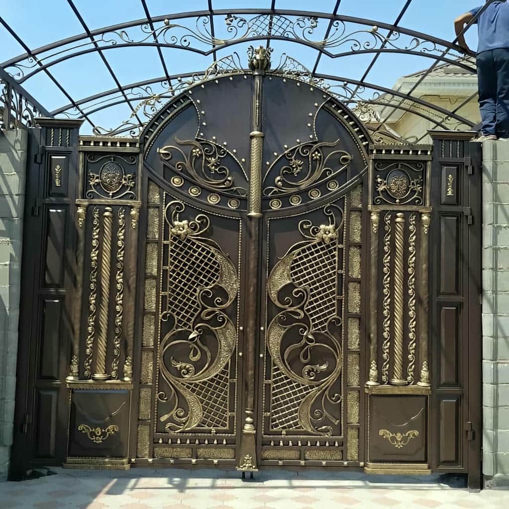 درب حیاط با ابعاد اختصاصی درب حیاط با ابعاد اختصاصی