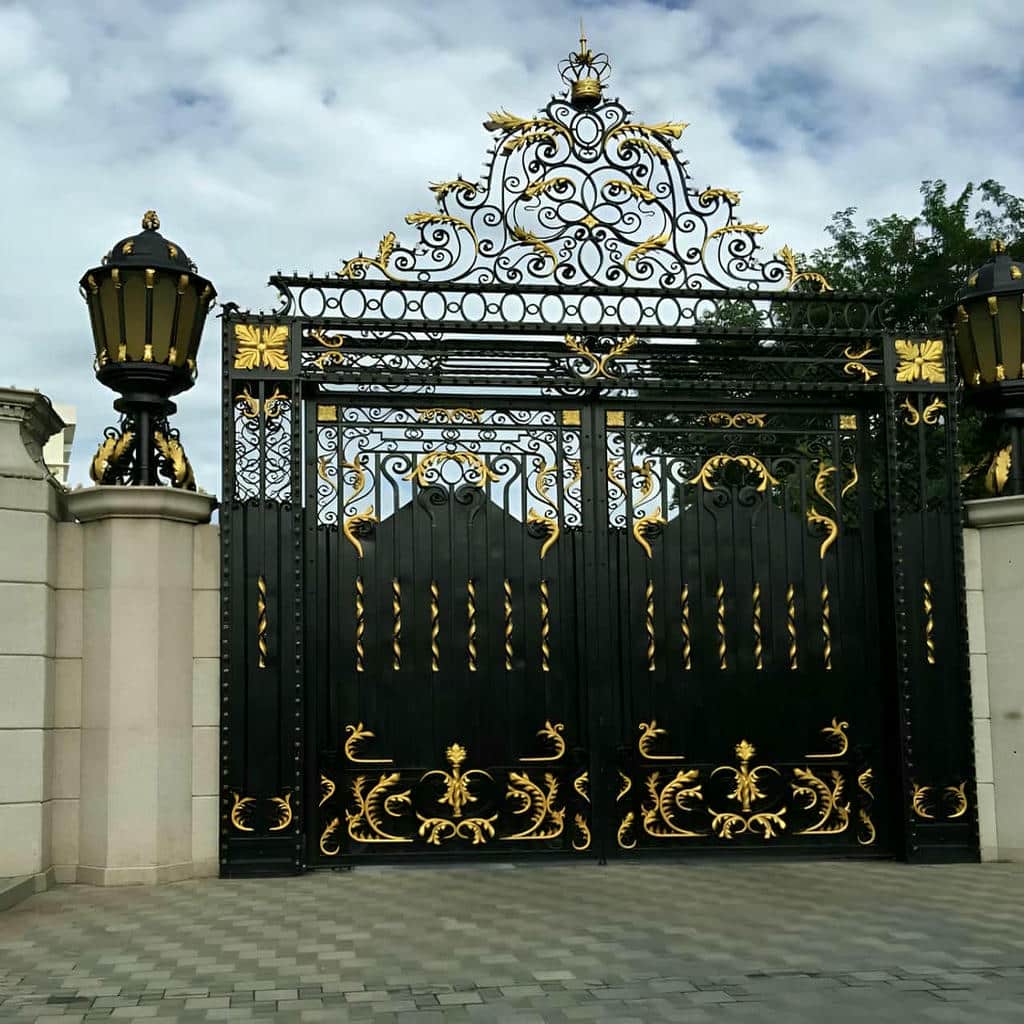 درب حیاط مناسب پروژه ساختمانی