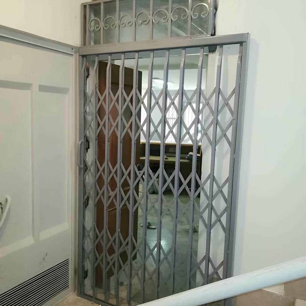 بررسی نمونه تسمه آهنی و کیفیت اتصال لوزی