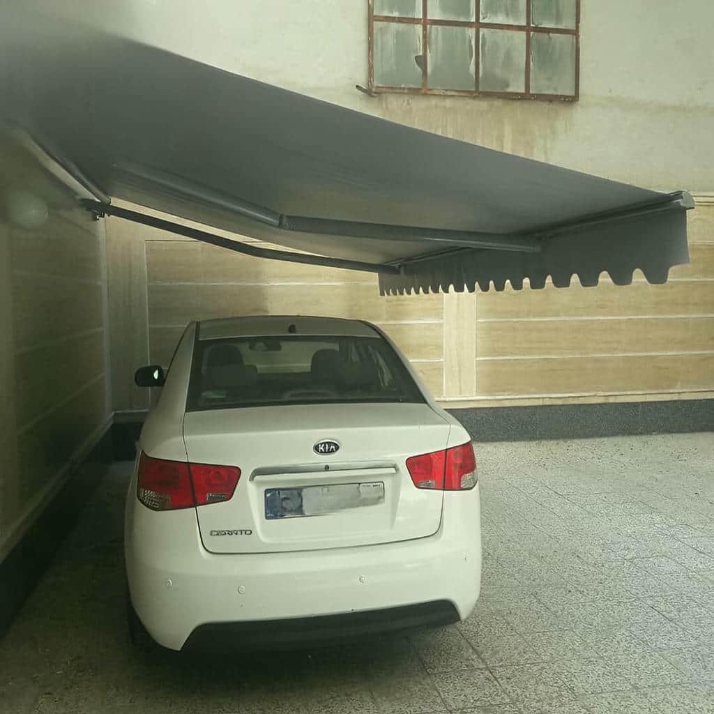 سایه بان بازویی کرم برای تراس مسکونی