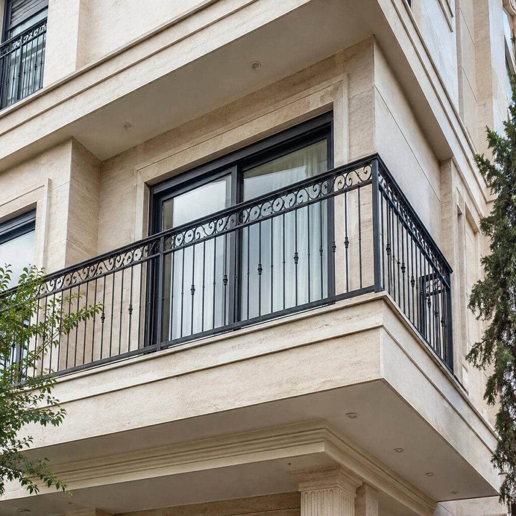 نرده بالکن فلزی طوسی روی تراس در استان خراسان رضوی نرده بالکن فلزی طوسی روی تراس در استان خراسان رضوی