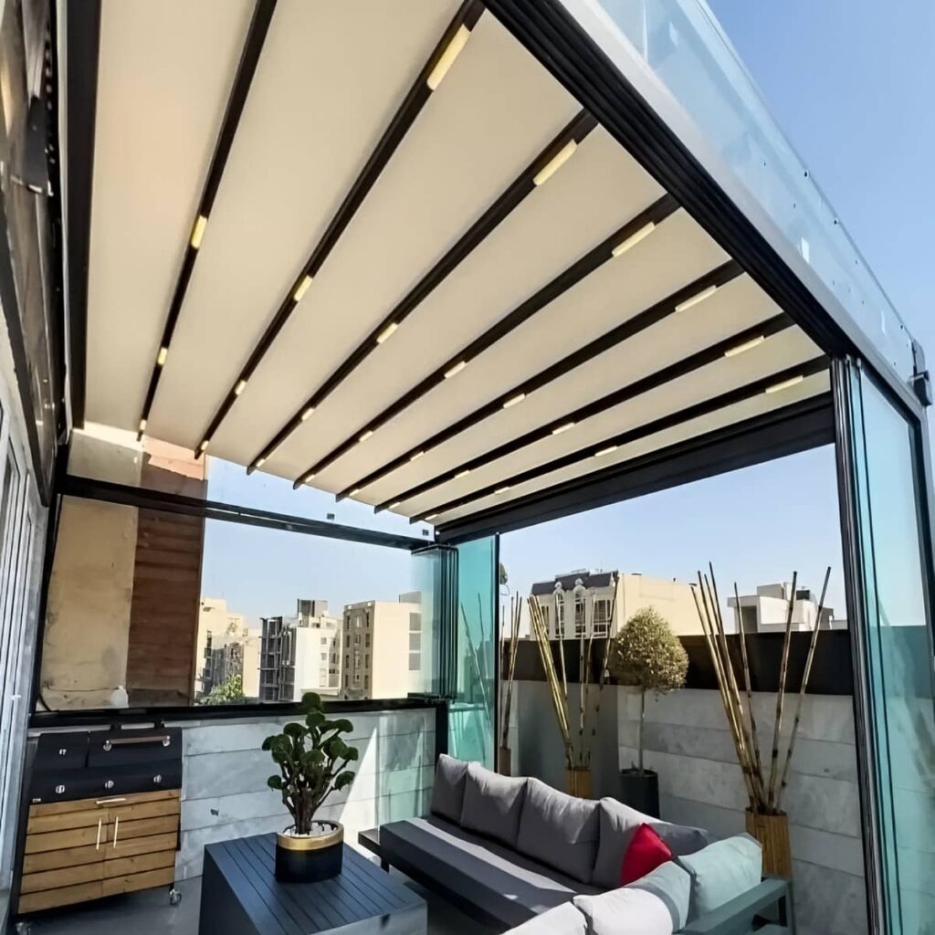 نمونه سایه بان جمع شونده کرم روی سردر ساختمان