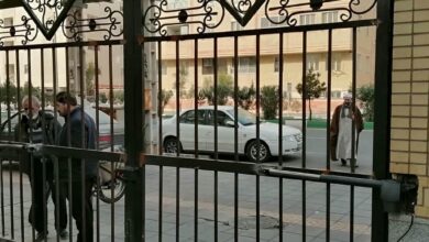 جک درب پارکینگ مشکی کنار ورودی مسکونی استان بوشهر