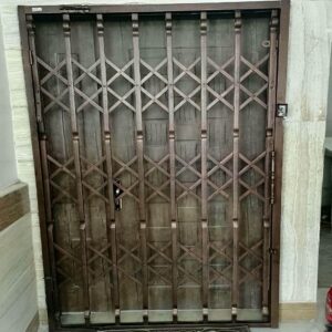 مرکز فروش حفاظ درب آکاردئونی با مشاوره انتخاب متریال در استان خراسان شمالی