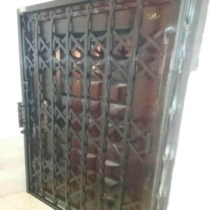مرکز فروش حفاظ درب آکاردئونی با مشاوره نگهداری و سرویس در استان زنجان