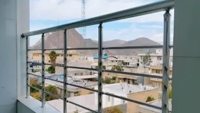 نرده بالکن استیل براق در ویلای مدرن یاسوج